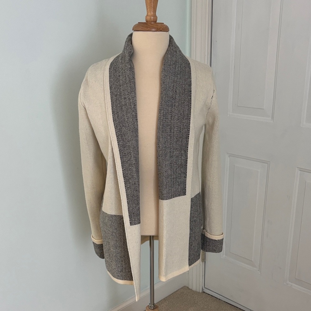 Skies Are Blue Striped Knit Cardigan in Cream and Gray